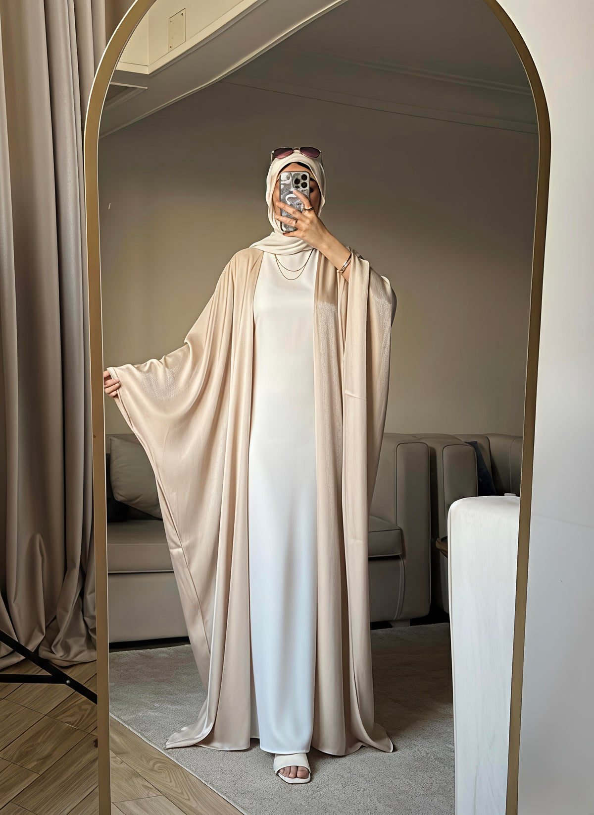 كارديجان الفراشة مع البيزك
