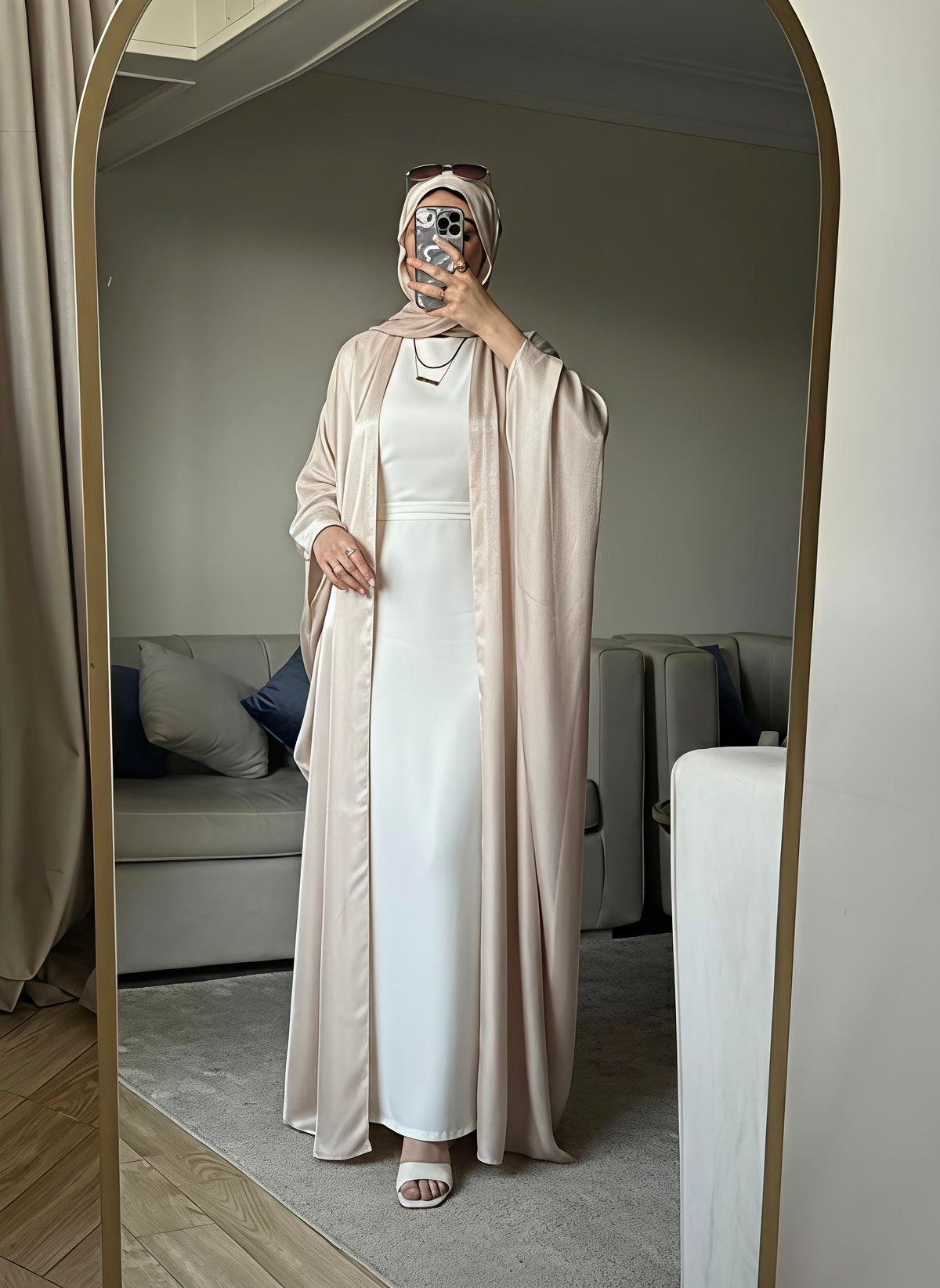 كارديجان الفراشة مع البيزك