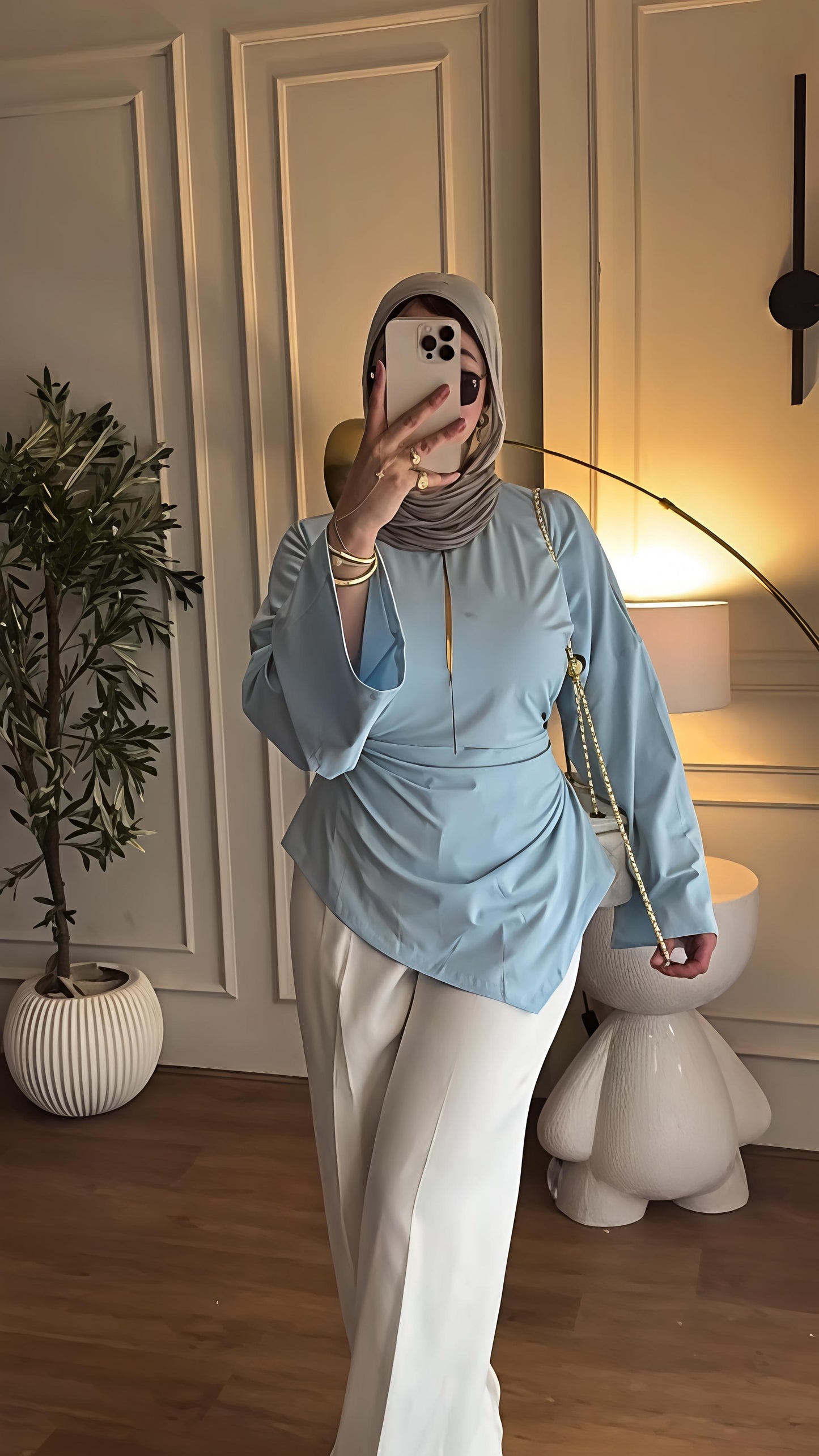 Oversized T-shirt with belt
