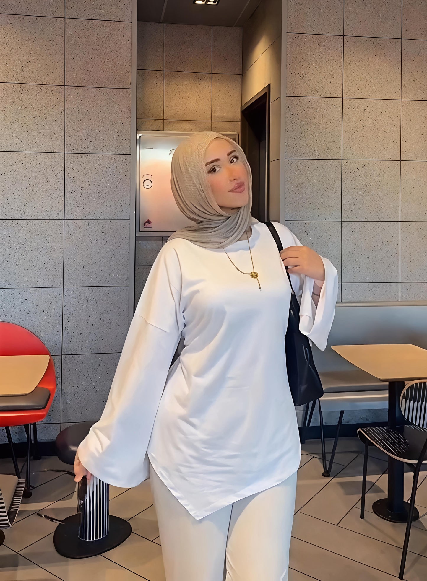 Oversized T-shirt with belt