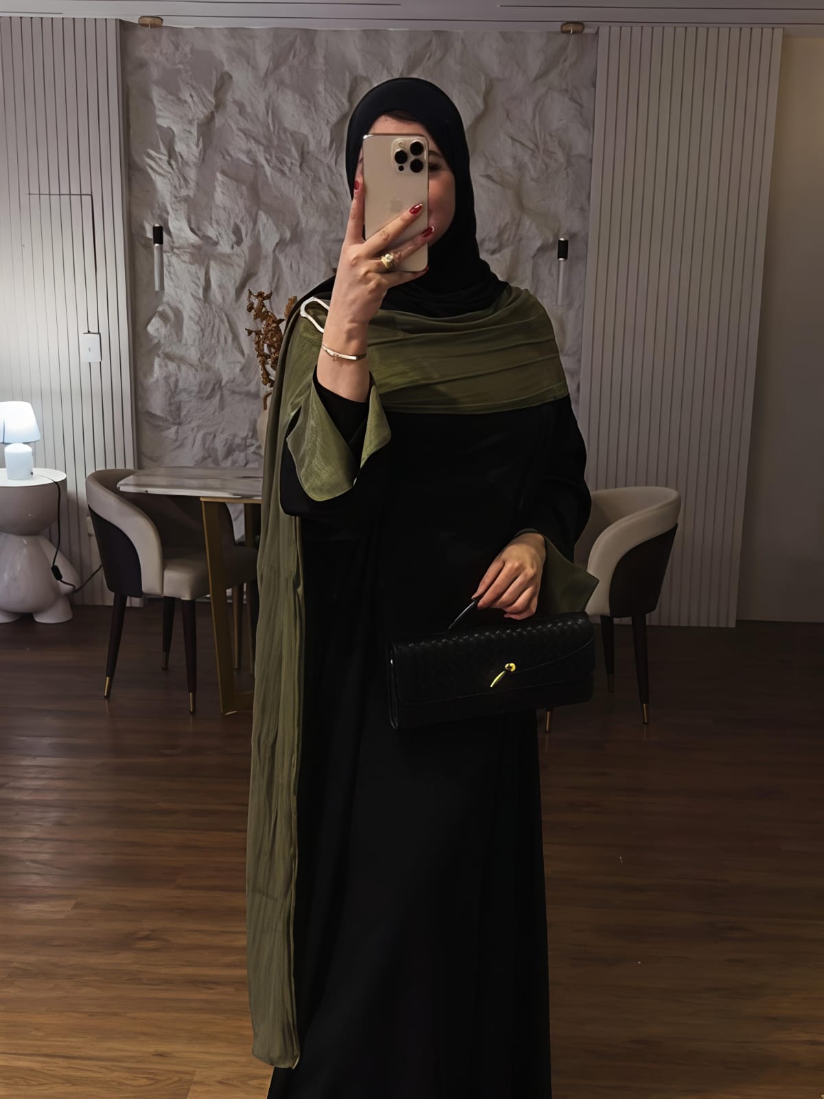 العباية الأوبن مع السكارف و ال بيزك